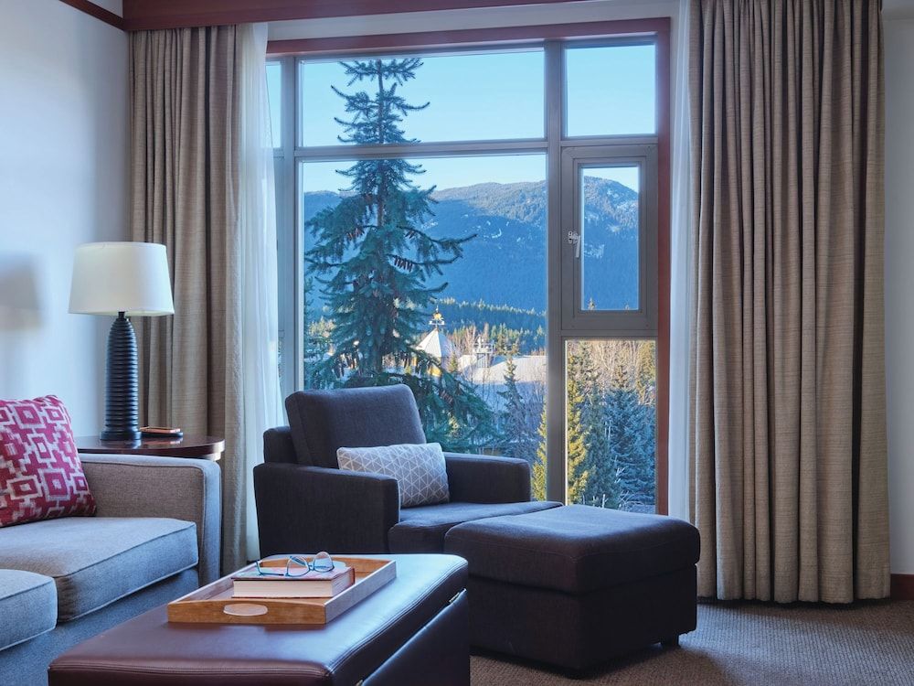 Pan Pacific Whistler Village Centre Upper Floor, Suite, 2 Bedrooms 4