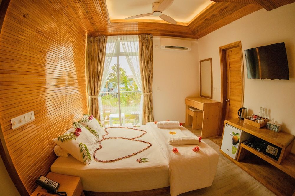 Perla Dhangethi Deluxe Double or Twin Room 4