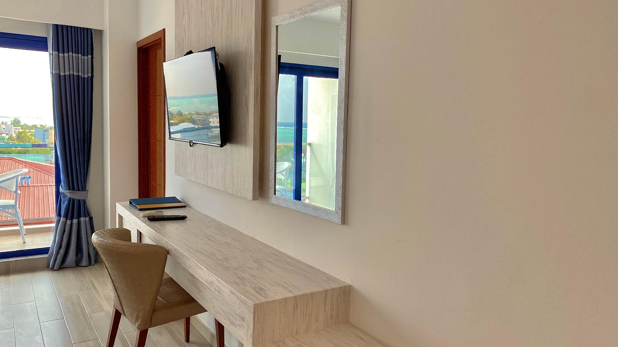 undefined Kaani Palm Beach 7