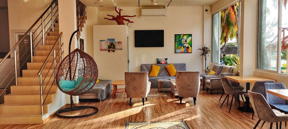 undefined iCom Marina Sea View 6