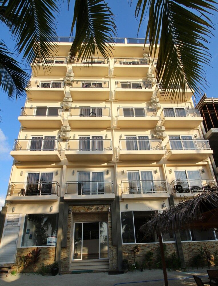 undefined iCom Marina Sea View 8