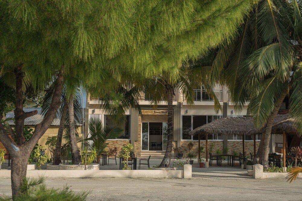 undefined iCom Marina Sea View 5