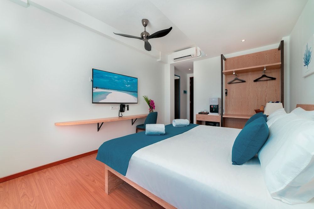 Ranthari Hotel and Spa Ukulhas Maldives Deluxe Double Room, Balcony