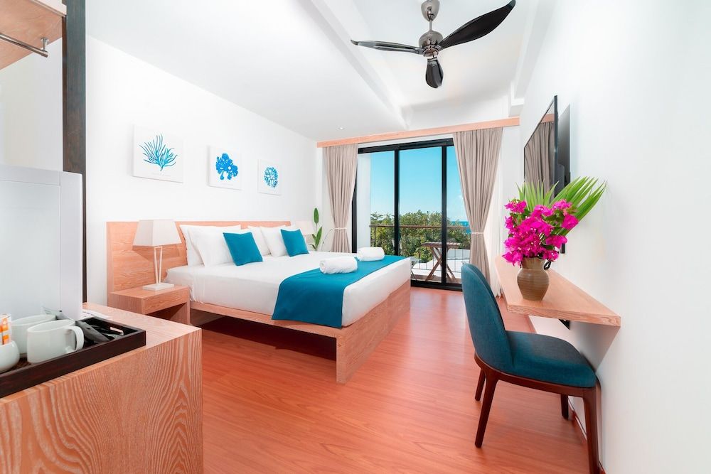Ranthari Hotel and Spa Ukulhas Maldives Deluxe Double Room, Balcony, Sea View 7