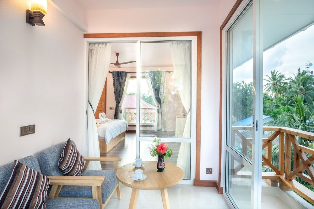 Ostrov Palm Villa Deluxe Double Room with Balcony 3