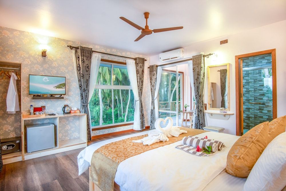 Ostrov Palm Villa Deluxe Double Room with Balcony 6