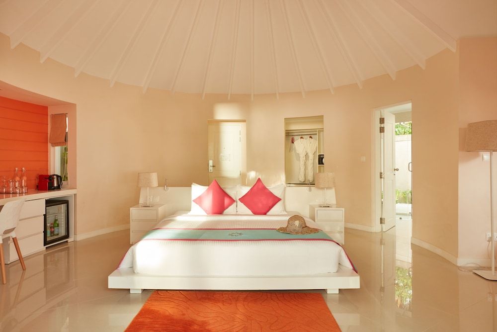 Deluxe Villa, Jetted Tub (Beach)