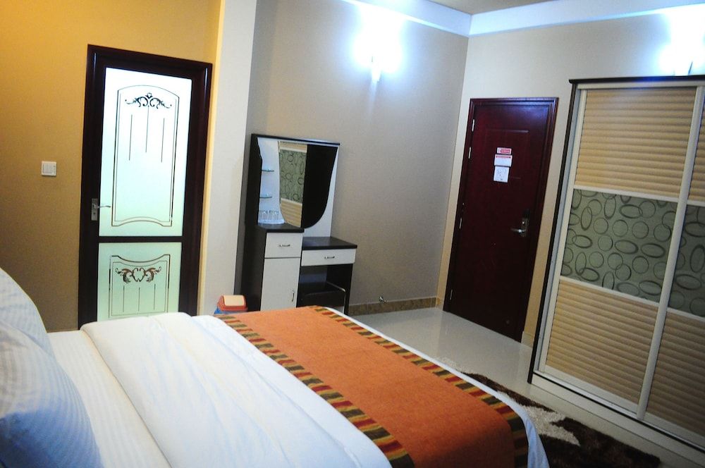 Calyx Grand Fuvahmulah Deluxe Double Room 4