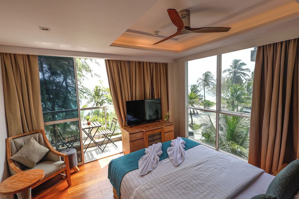 Seasalter Maldives Deluxe Sea View Room 6