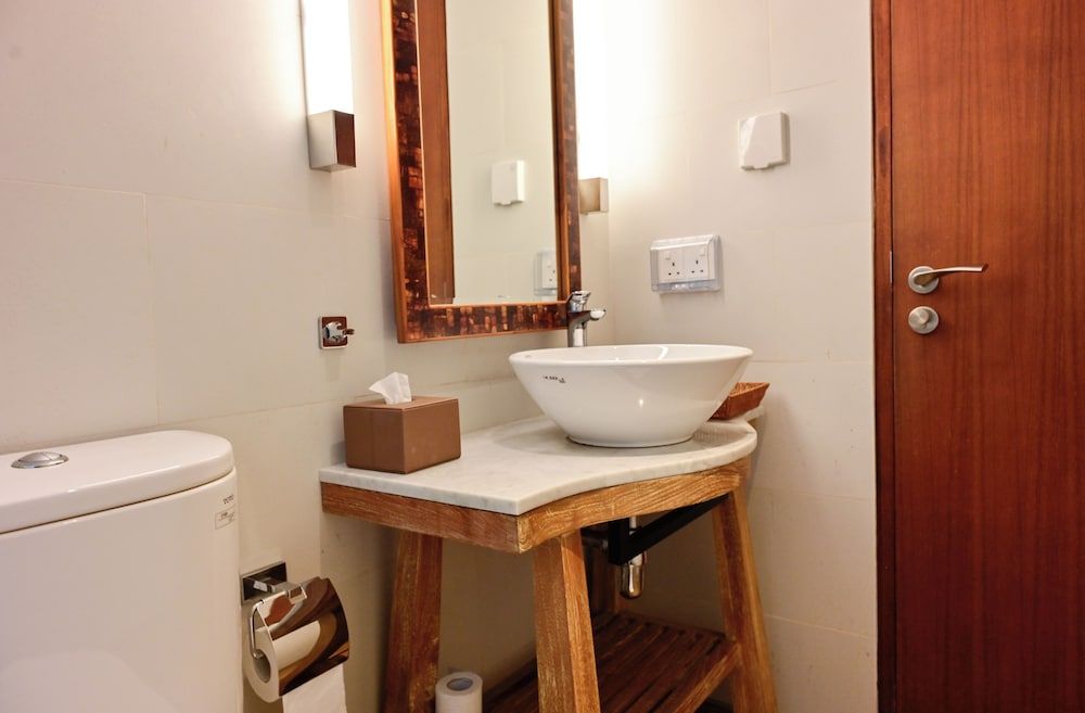 Seasalter Maldives Deluxe Room 5