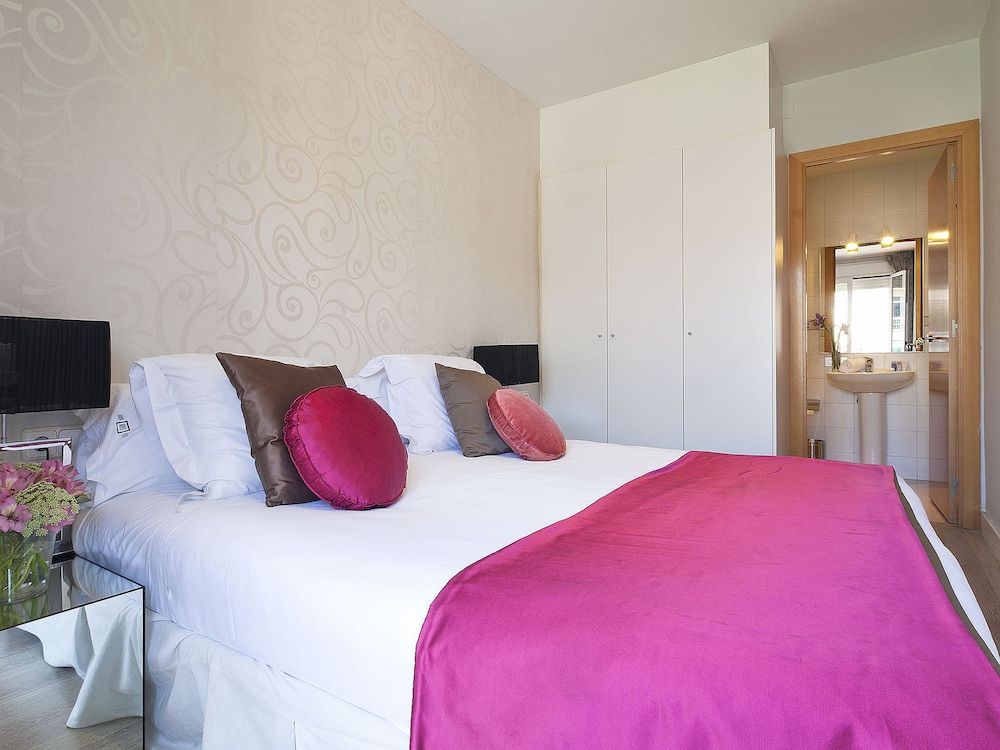 Grandom Suites Family Apartment 4