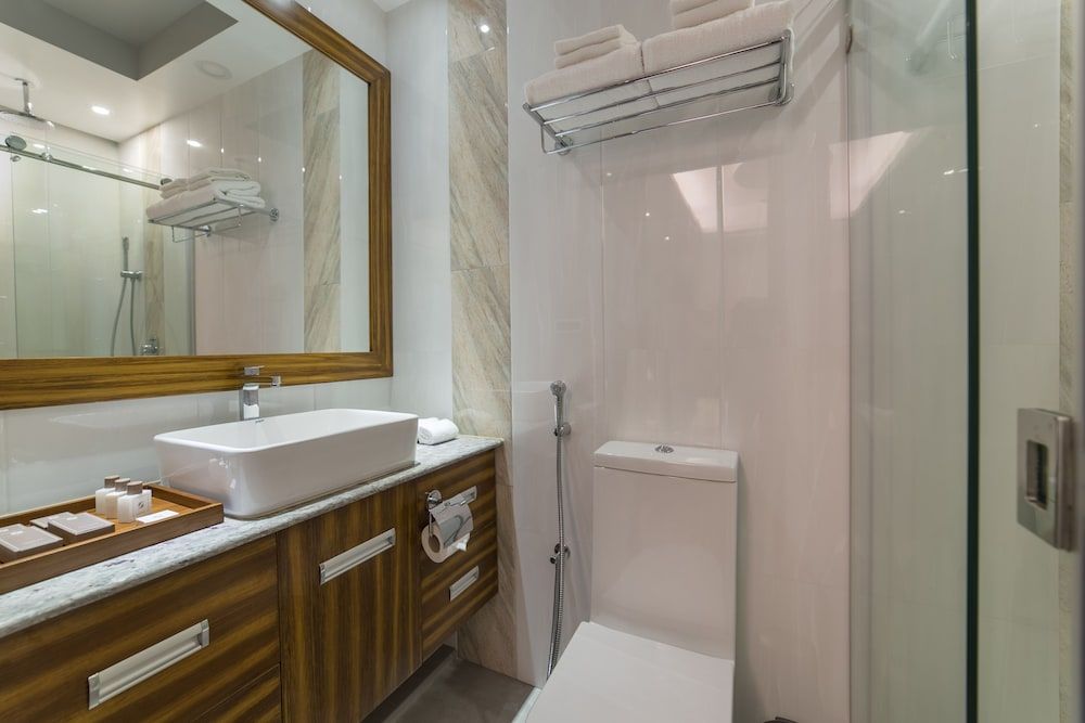 Samann Host Deluxe Double Room with Free Return Airport Transfer 6