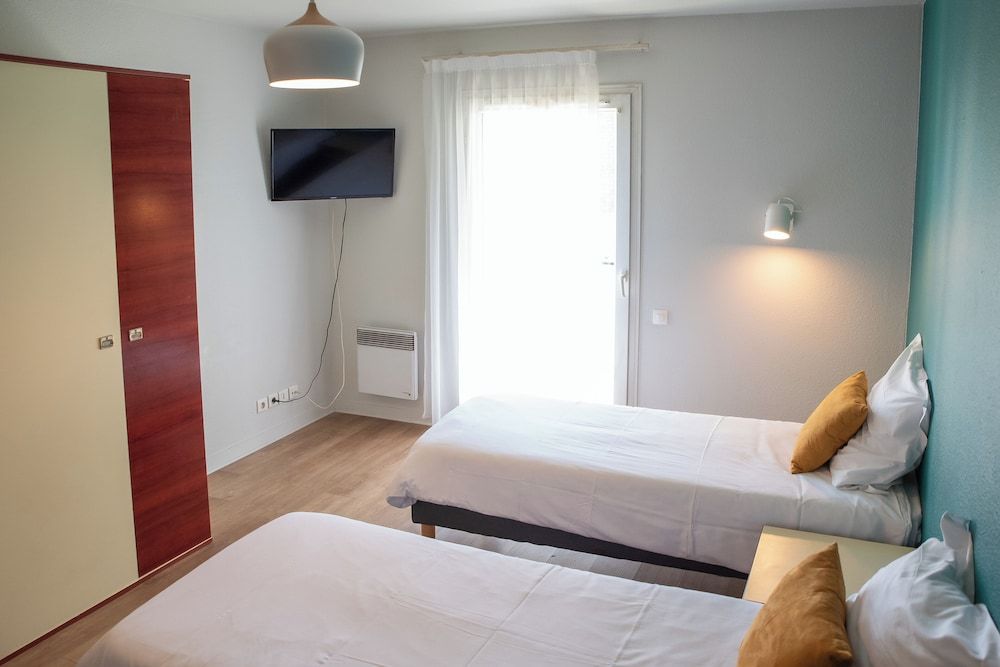 Terres de France - Appart-Hotel - Brest Twin Studio 2 single beds 2