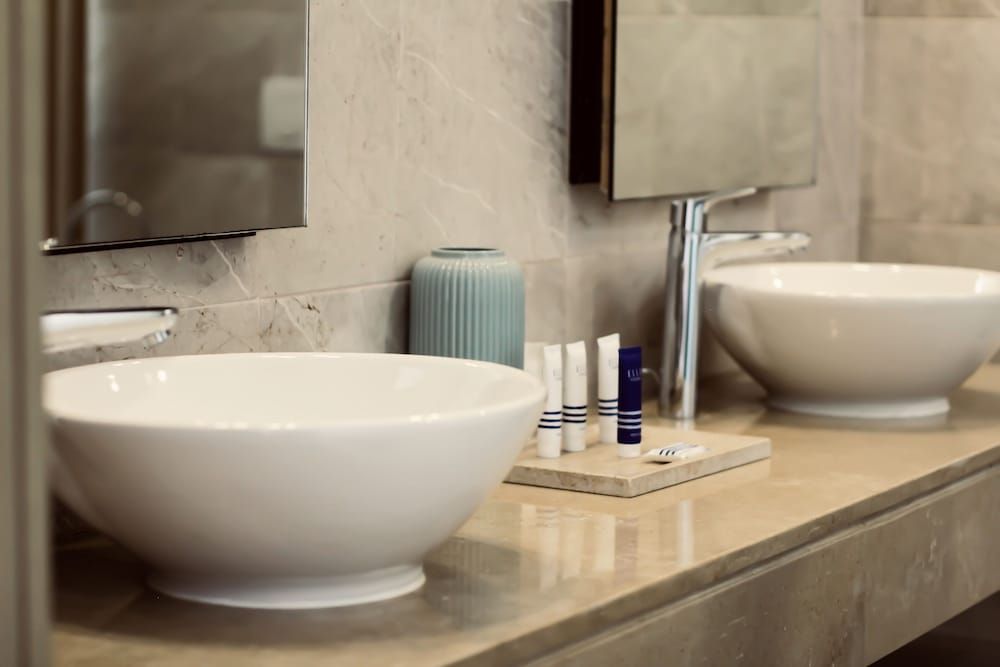 The G Hotel Seashell Pool Room Twin Bed 5