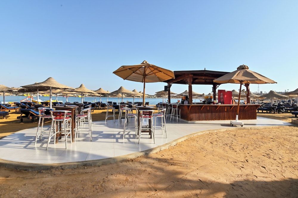 undefined Xperience Golden Sandy Beach 9