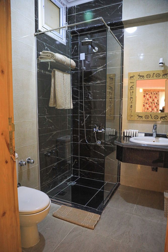 Jewel Howard Carter Hotel Panoramic Studio Suite, Non Smoking, Garden View 8