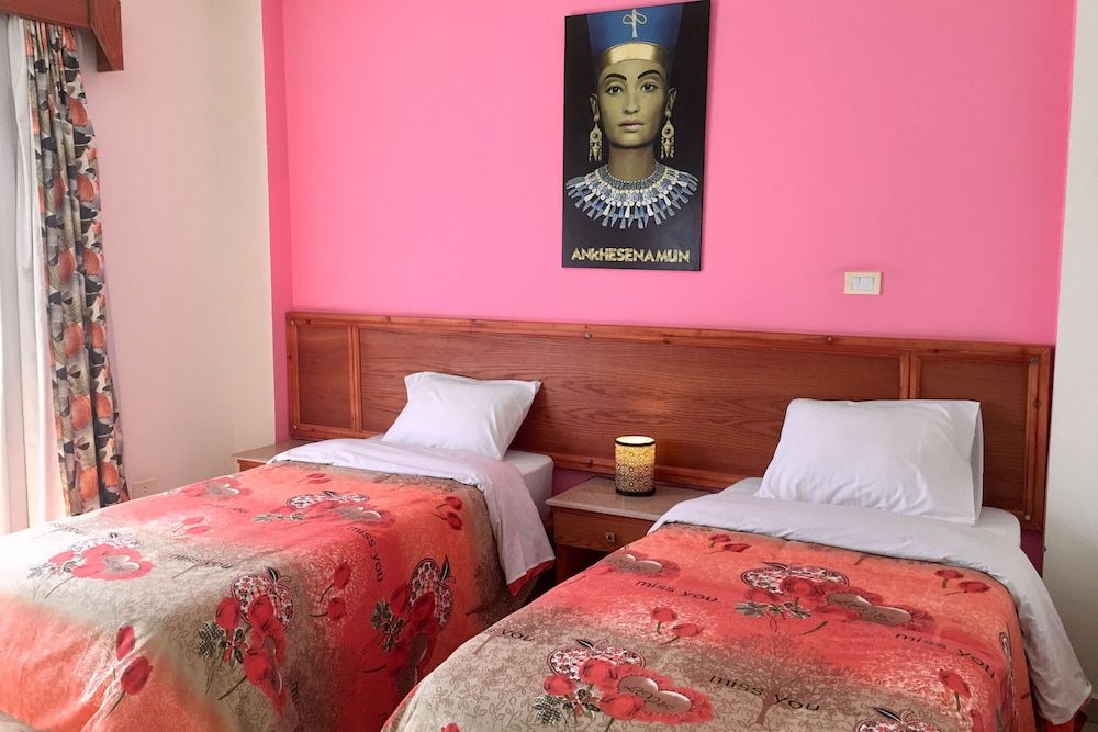 Jewel Howard Carter Hotel Nefertiti Design Double or Twin Room 3