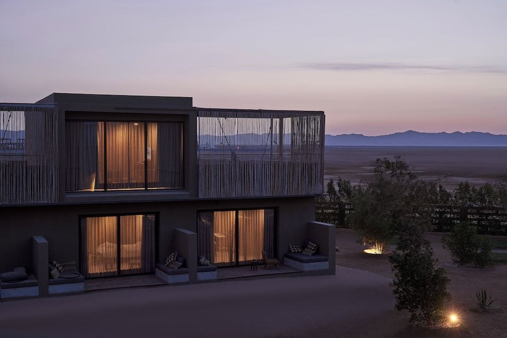 Premium Twin Terrace