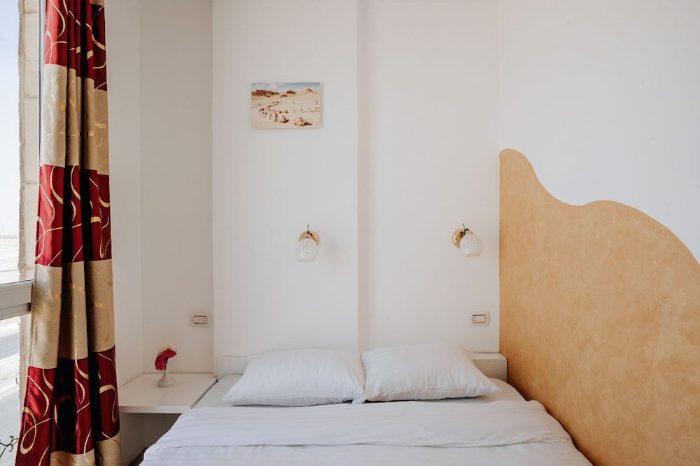 Suite, Panoramic View