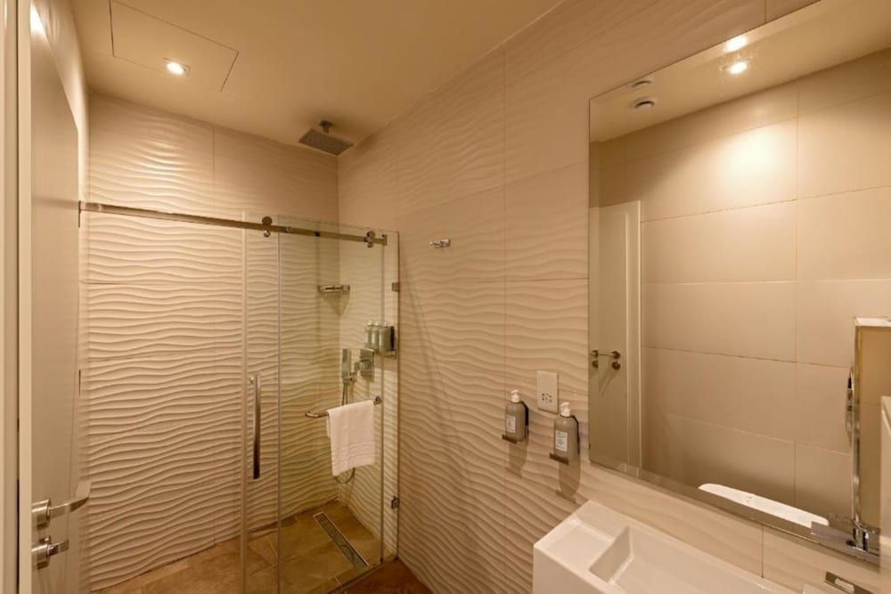 City Palace Hotel Deluxe Double or Twin Room 3