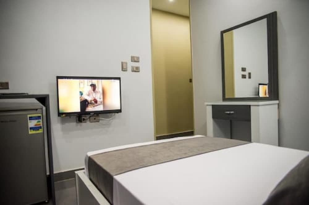 Egyptian Night Hostel Deluxe Double Room 10