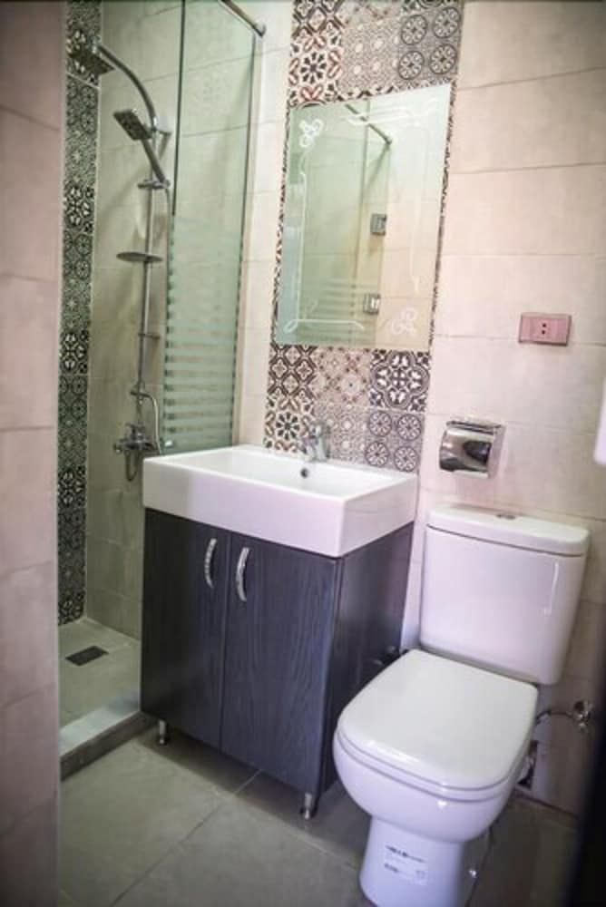 Egyptian Night Hostel Quadruple Room 5