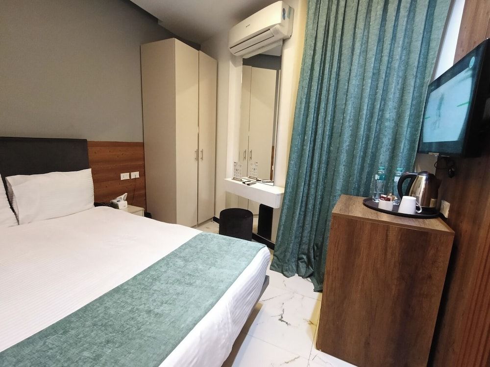 undefined Museum Plaza Hostel 9