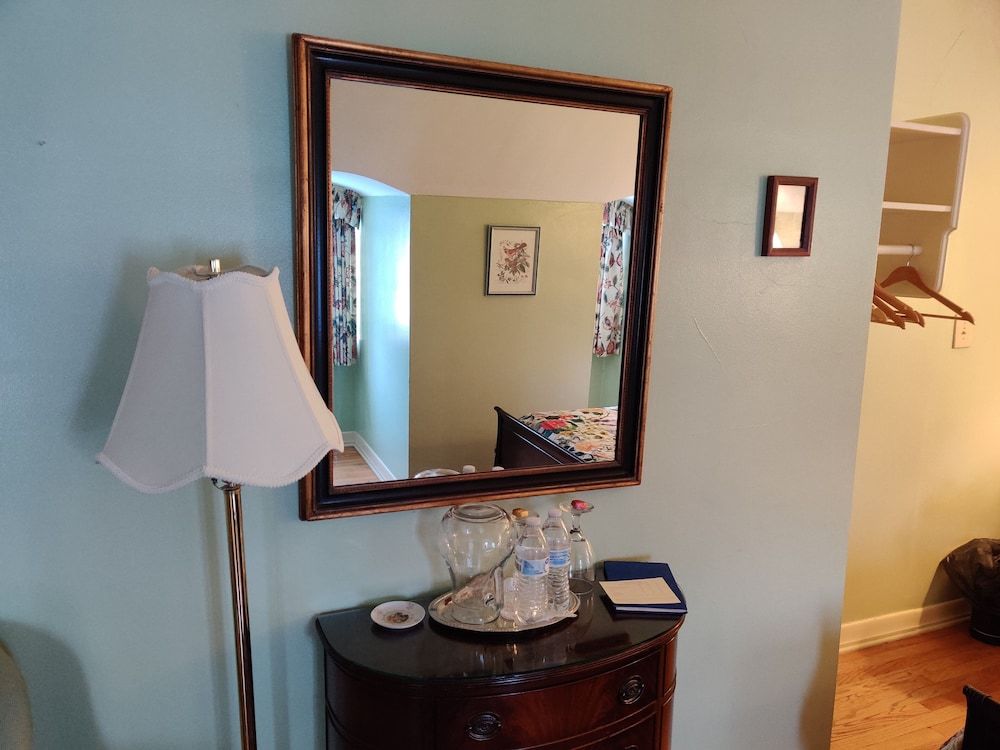 Montague Inn Standard Room, 1 Double Bed 24