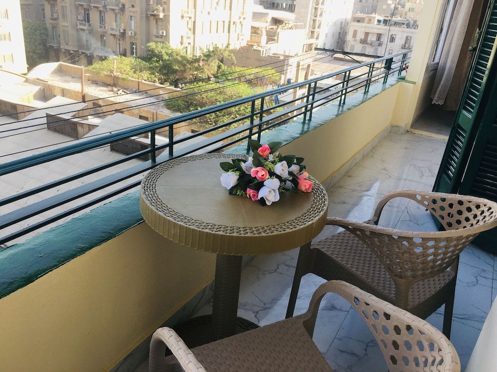 Downtown Cairo Sweet Home Deluxe Apartment 18