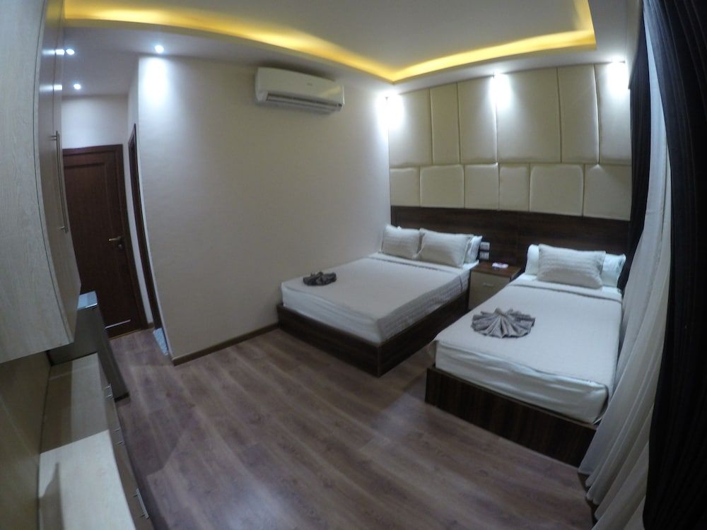 undefined Grand City Hotel 3