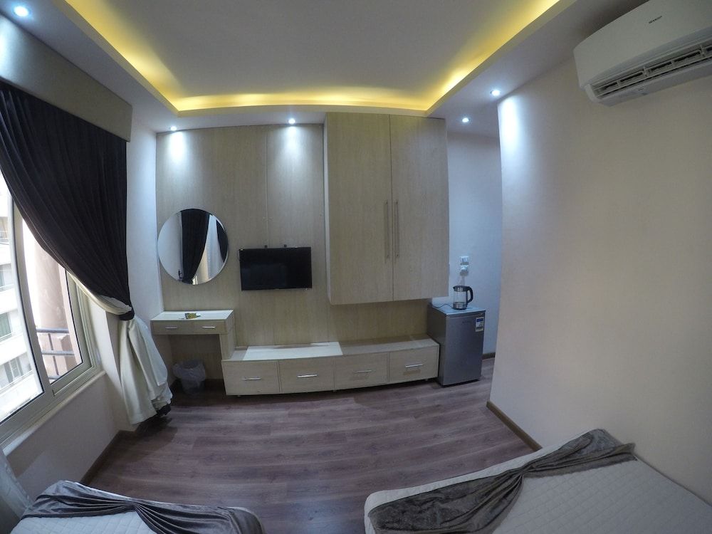 Grand City Hotel Deluxe Twin Room 15