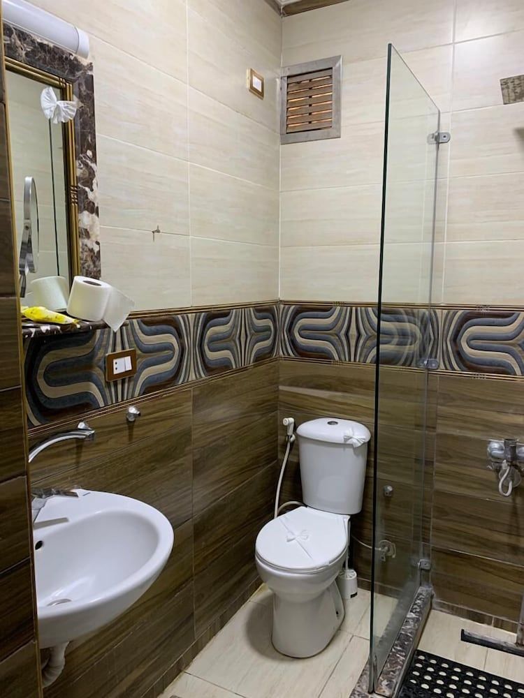 Grand Cairo Hotel Basic Double Room, 2 Bedrooms 24