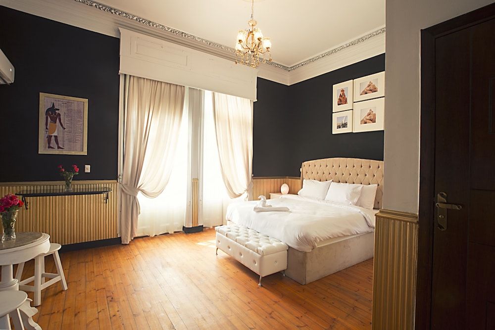 undefined Tahrir Plaza Suites