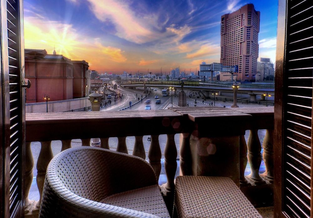 Tahrir Plaza Suites Elite Double Room, City View (Isis Goddess) 4