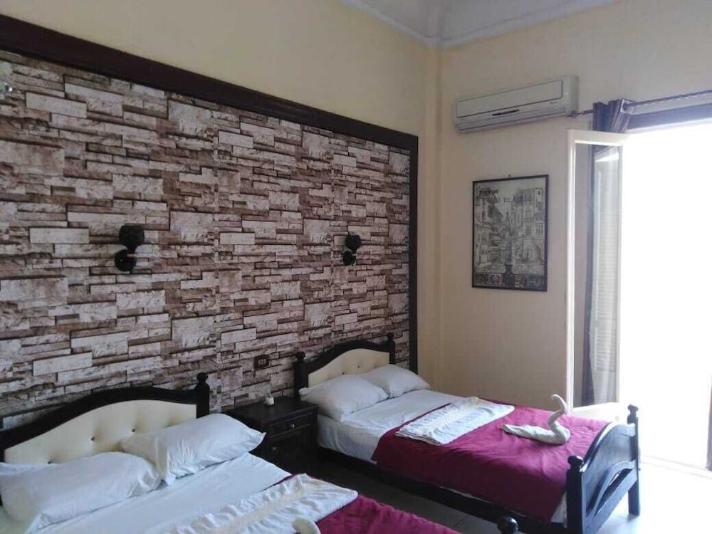 New Palace Hotel Double or Twin Room 8