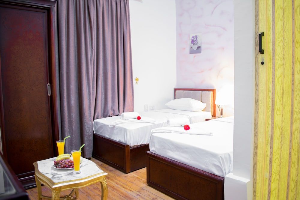 Golden Palace Hotel Standard Twin Room 2