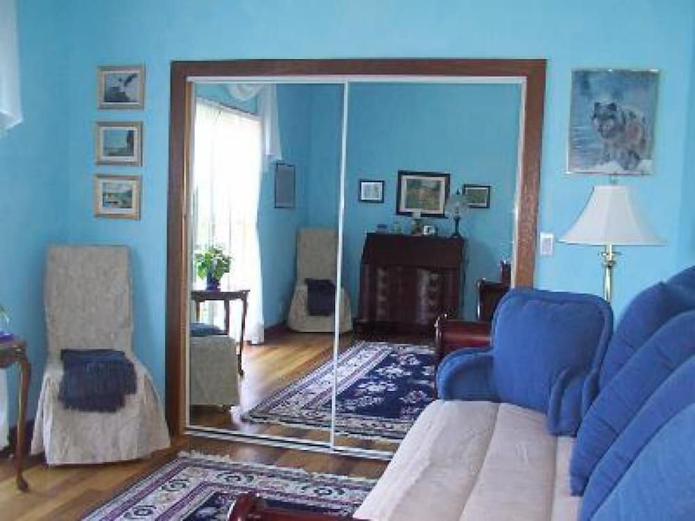 Standard Triple Room, Ensuite (Turquoise Room)