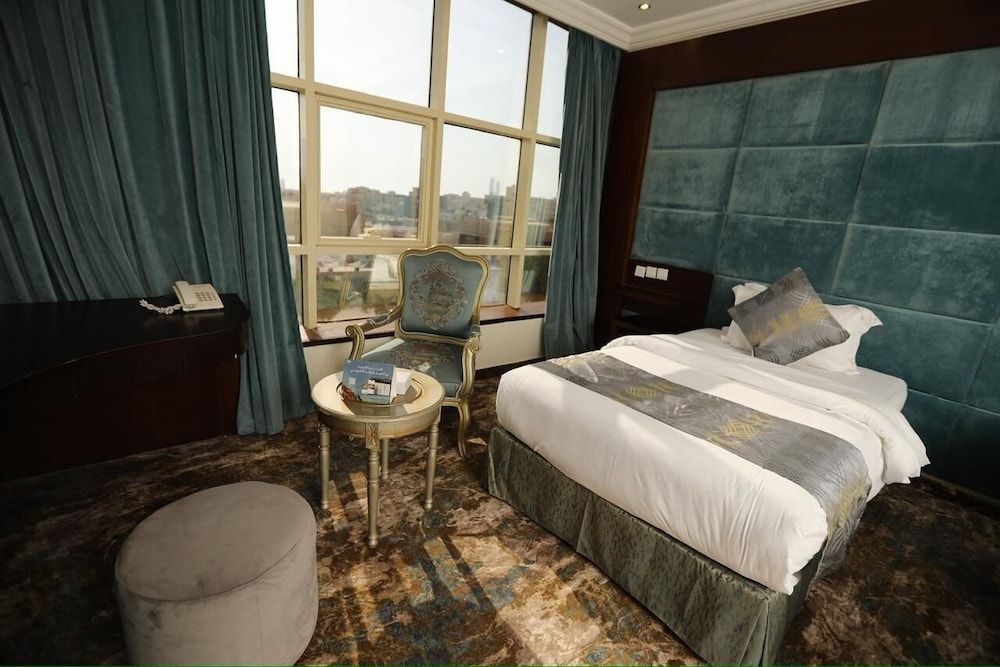 Three Points Al Salama Standard Double Room 6