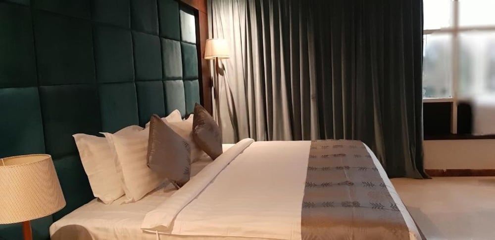 Three Points Al Salama Standard Double Room 7