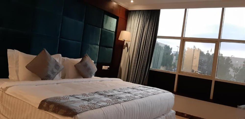 Three Points Al Salama Standard Double Room 5