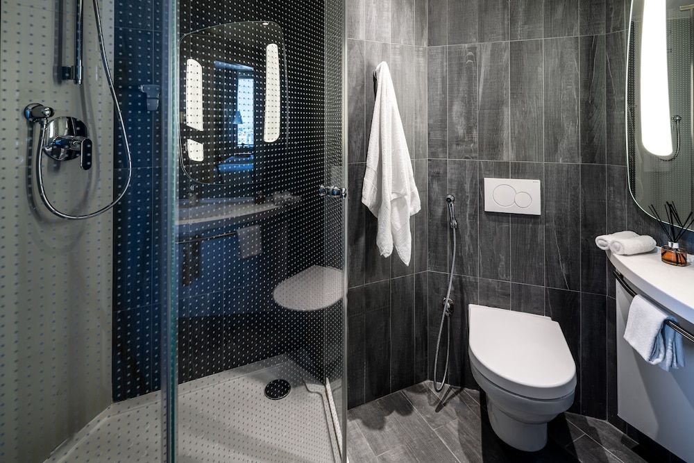 undefined ibis Jeddah City Center 9