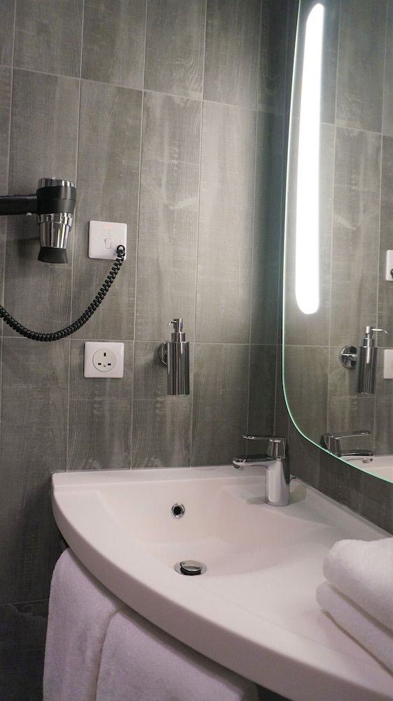 undefined ibis Jeddah City Center 10