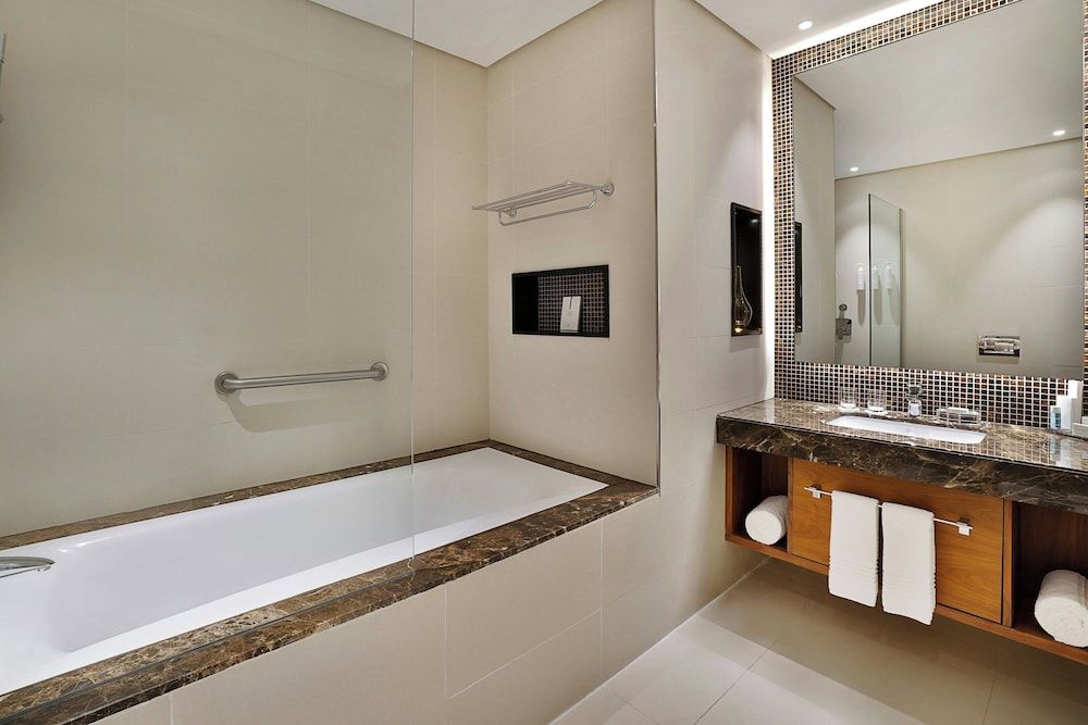 Marriott Riyadh Diplomatic Quarter Deluxe Room, 2 Double Beds, Non Smoking 6