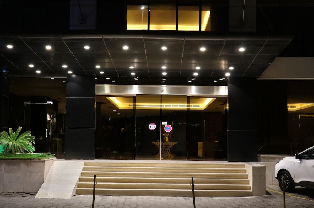 undefined Orans Suites 4