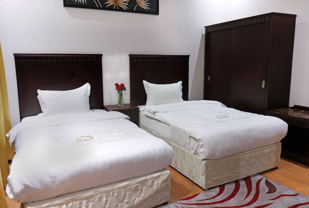 undefined Orans Suites 4 2