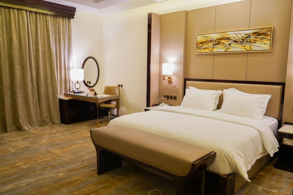 undefined Al Ertiqaa Hotel 8