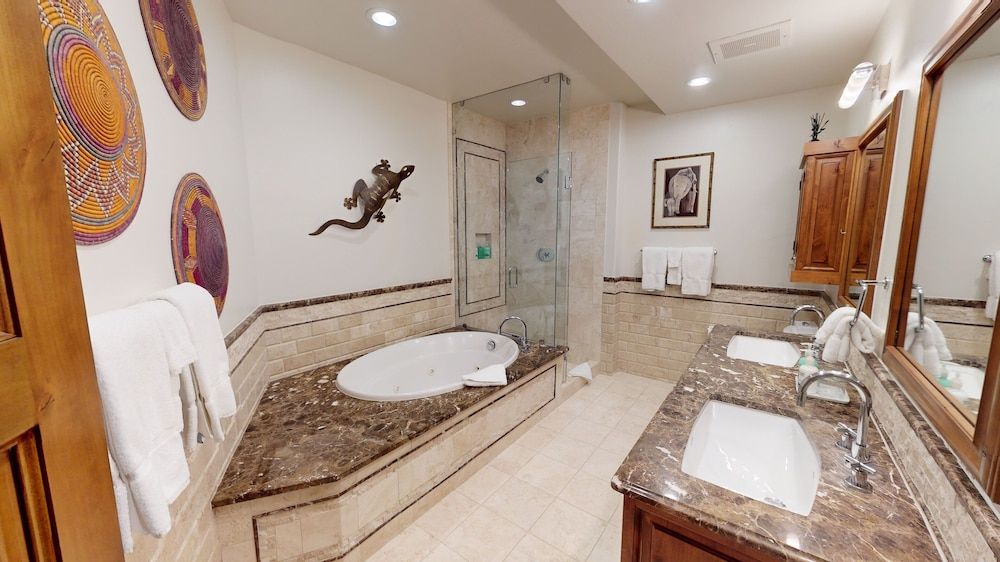 Manor Vail Lodge Penthouse, 2 Bedrooms (#278) 5