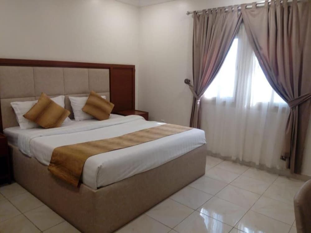 undefined Iwan AlAndalusia Alsafa2 7