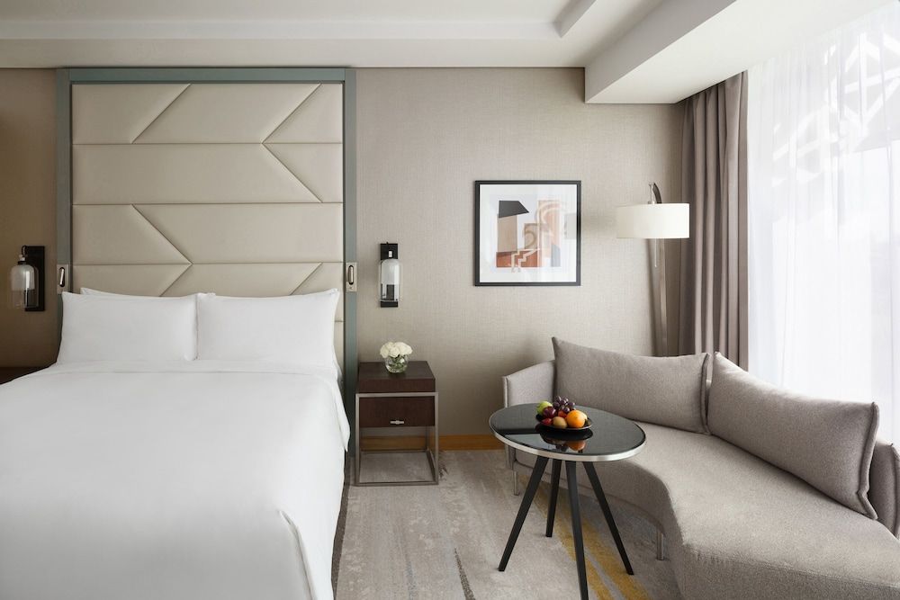 Crowne Plaza Jeddah Al Salam by IHG Standard Room, 1 King Bed, Smoking