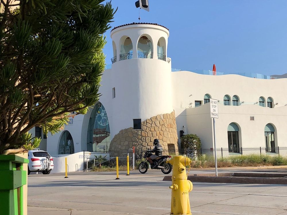 undefined Villa Rosa Inn 10